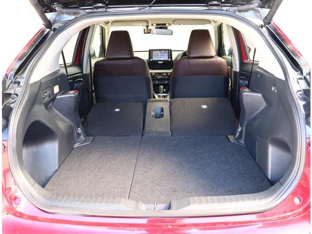 トヨタ ヤリスクロス　ハイブリッド １．５ ハイブリッド Ｚ R4年 (関東) 99