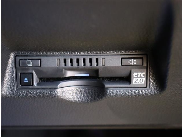 トヨタ ヤリスクロス　ハイブリッド １．５ ハイブリッド Ｚ R4年 (関東) 99