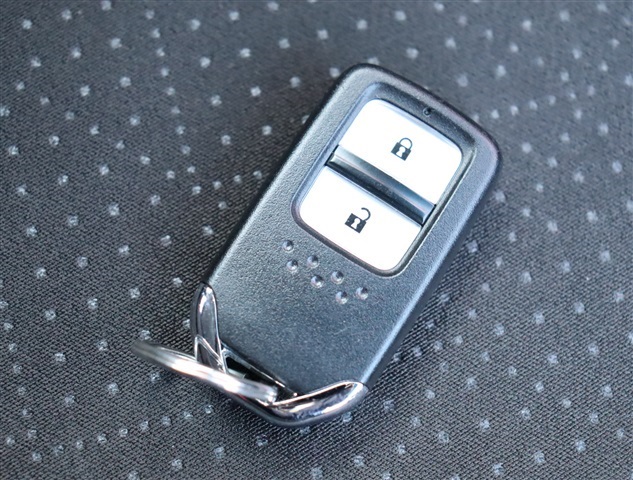 ホンダ フィット　ハイブリッド １．５ ハイブリッド Ｆ H29年 (関東) 99