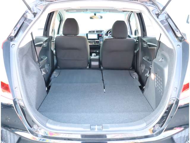 ホンダ フィット　ハイブリッド １．５ ハイブリッド Ｆ H29年 (関東) 99