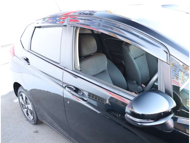 ホンダ フィット　ハイブリッド １．５ ハイブリッド Ｆ H29年 (関東) 99