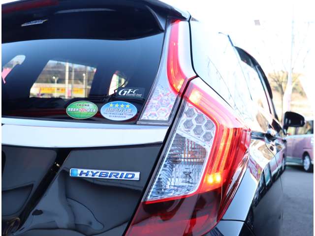 ホンダ フィット　ハイブリッド １．５ ハイブリッド Ｆ H29年 (関東) 99