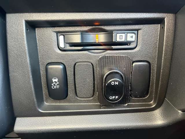 三菱 デリカ　Ｄ：５ ２．２ アクティブギア ディーゼルターボ ４ＷＤ H30年 (北海道) 99