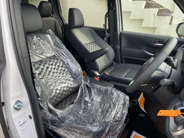 トヨタ ヴォクシー ２．０ Ｓ－Ｚ R6年 (近畿) 99