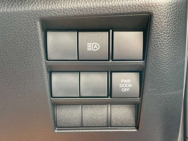 トヨタ ヴォクシー ２．０ Ｓ－Ｚ R6年 (近畿) 99