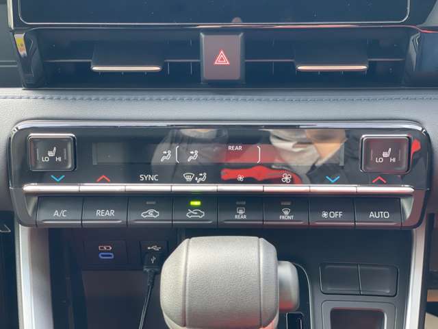 トヨタ ヴォクシー ２．０ Ｓ－Ｚ R6年 (近畿) 99