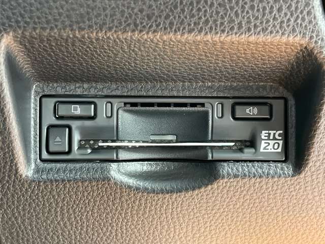 トヨタ ヴォクシー ２．０ Ｓ－Ｚ R6年 (近畿) 99