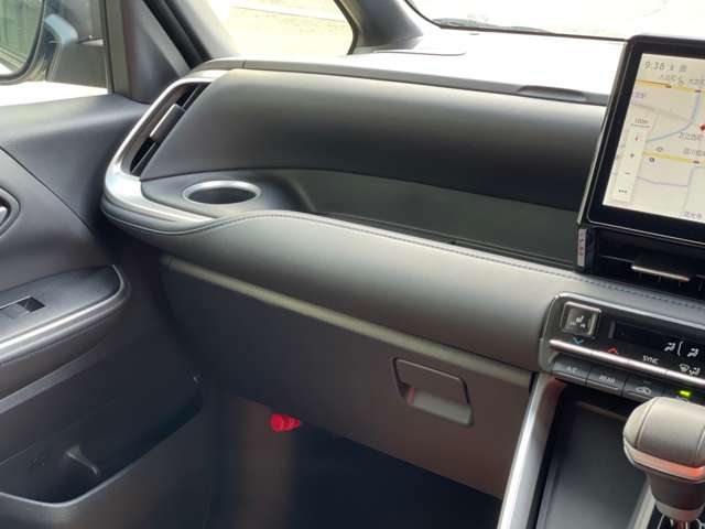 トヨタ ヴォクシー ２．０ Ｓ－Ｚ R6年 (近畿) 99