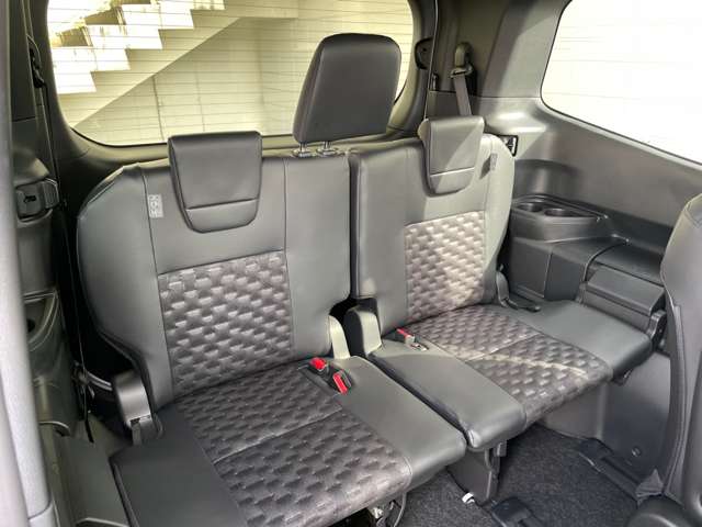 トヨタ ヴォクシー ２．０ Ｓ－Ｚ R6年 (近畿) 99