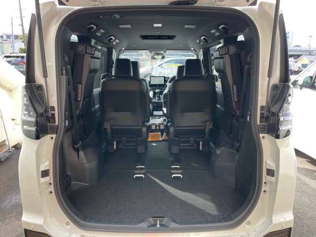 トヨタ ヴォクシー ２．０ Ｓ－Ｚ R6年 (近畿) 99