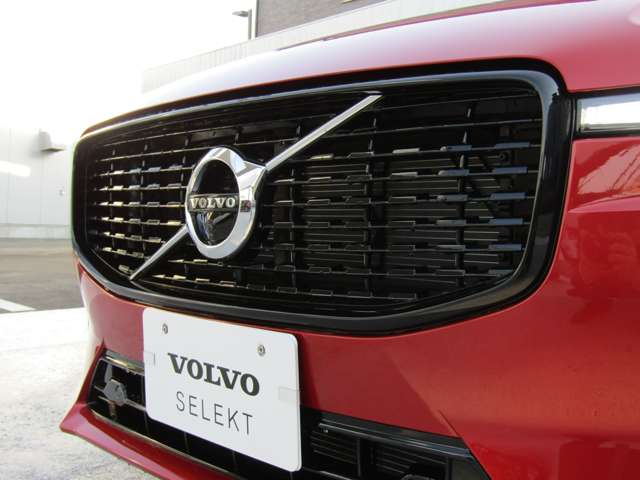 ボルボ ＸＣ６０ Ｂ６ ＡＷＤ Ｒデザイン ４ＷＤ R3年 (関東) 99