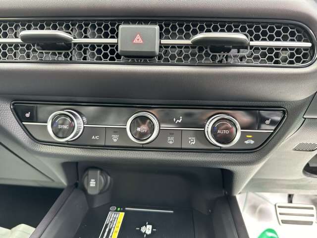 ホンダ ＺＲ－Ｖ ２．０ Ｅ：ＨＥＶ Ｚ R6年 (東海) 99