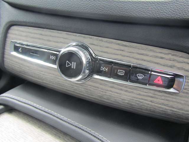 ボルボ ＸＣ９０ Ｂ６ ＡＷＤ インスクリプション ４ＷＤ R4年 (関東) 99