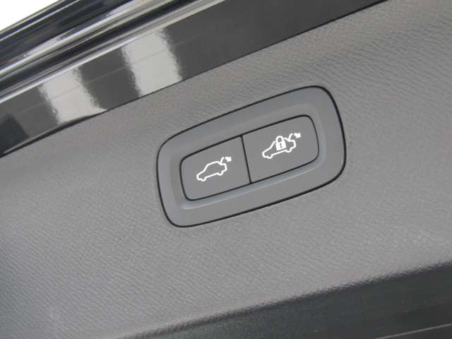 ボルボ ＸＣ９０ Ｂ６ ＡＷＤ インスクリプション ４ＷＤ R4年 (関東) 99