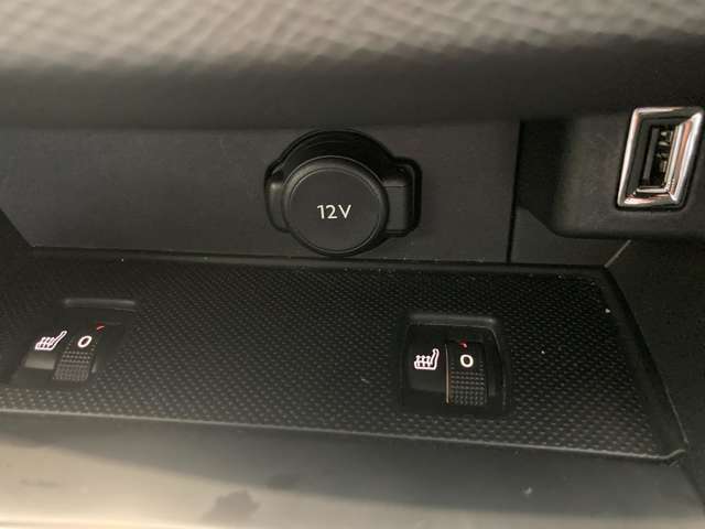 プジョー ３０８ ＧＴライン ブルーＨＤＩ ブラック パック ディーゼルターボ R1年 (中国) 99