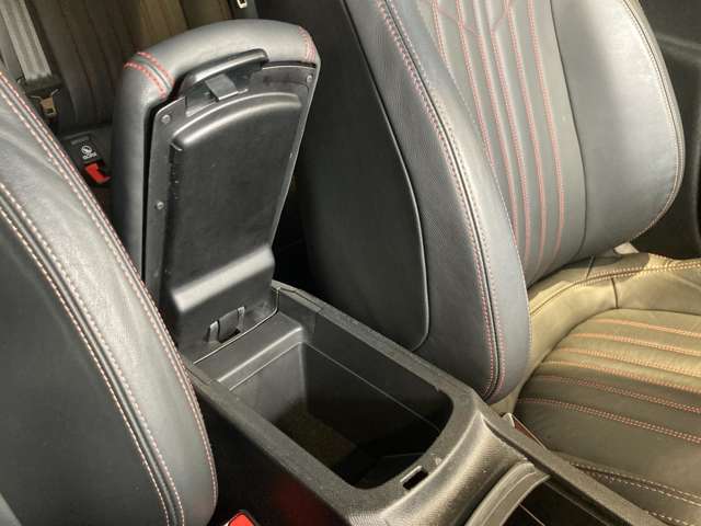 プジョー ３０８ ＧＴライン ブルーＨＤＩ ブラック パック ディーゼルターボ R1年 (中国) 99