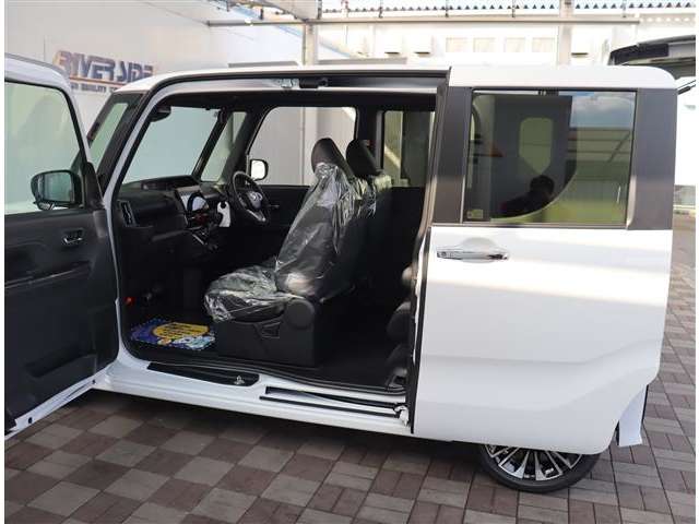 ダイハツ タント ６６０ カスタム ＲＳ R6年 (関東) 99