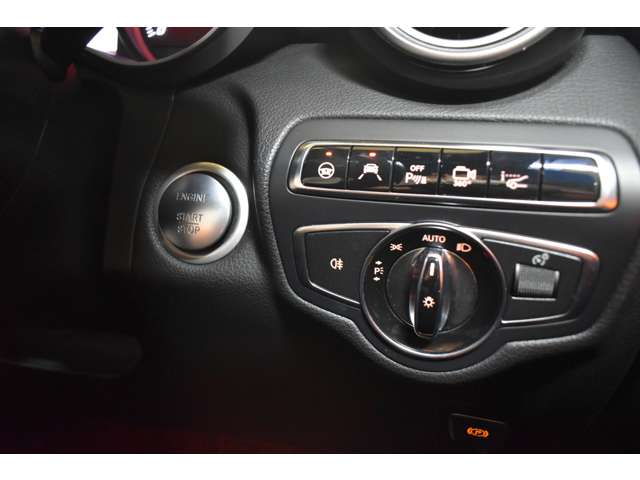 メルセデスベンツ ＧＬＣクラス ２５０ ４マチック エディション１ ４ＷＤ H28年 (関東) 99