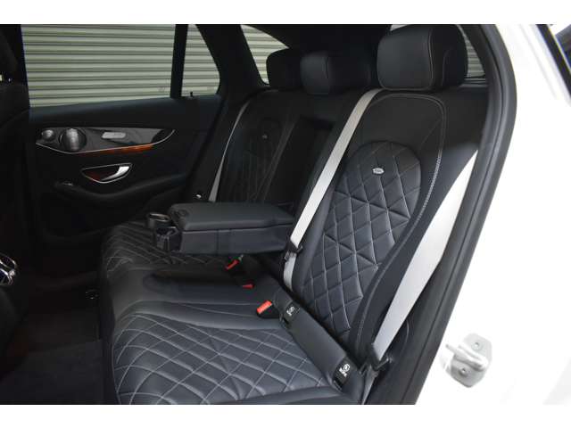 メルセデスベンツ ＧＬＣクラス ２５０ ４マチック エディション１ ４ＷＤ H28年 (関東) 99