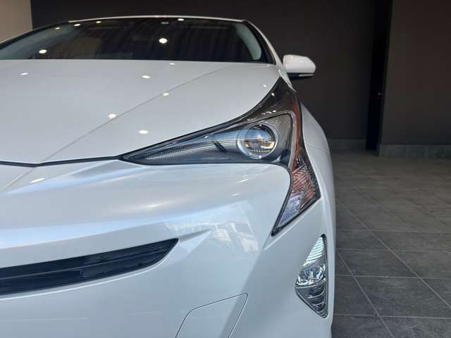 トヨタ プリウス １．８ Ｓ ツーリングセレクション H29年 (近畿) 99