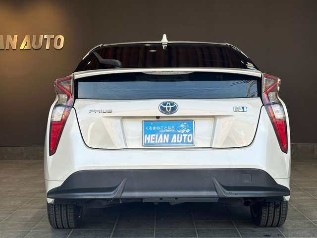 トヨタ プリウス １．８ Ｓ ツーリングセレクション H29年 (近畿) 99