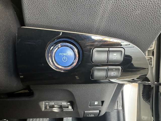 トヨタ プリウス １．８ Ｓ ツーリングセレクション H29年 (近畿) 99