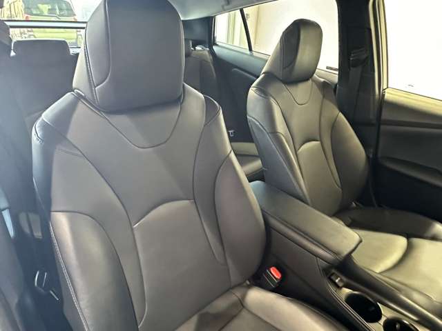 トヨタ プリウス １．８ Ｓ ツーリングセレクション H29年 (近畿) 99