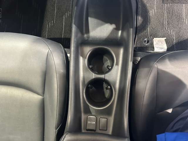 トヨタ プリウス １．８ Ｓ ツーリングセレクション H29年 (近畿) 99