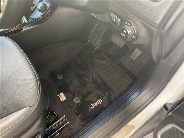 ジープ コンパス リミテッド ４ＷＤ R1年 (東海) 99