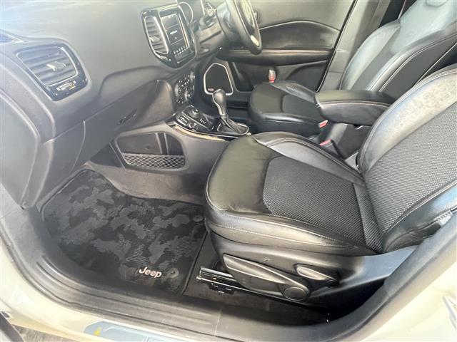 ジープ コンパス リミテッド ４ＷＤ R1年 (東海) 99