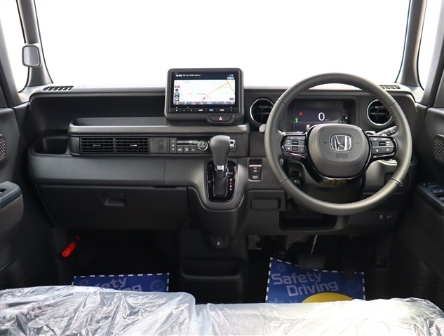 ホンダ Ｎ　ＢＯＸ カスタム ６６０ ターボ R6年 (関東) 99