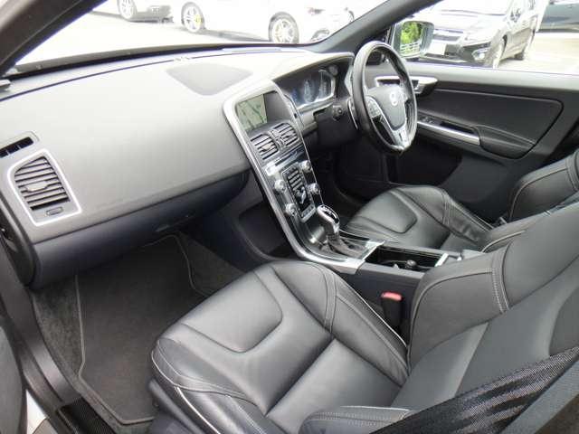 ボルボ ＸＣ６０ Ｄ４　Ｒデザイン H27年 (東北) 99