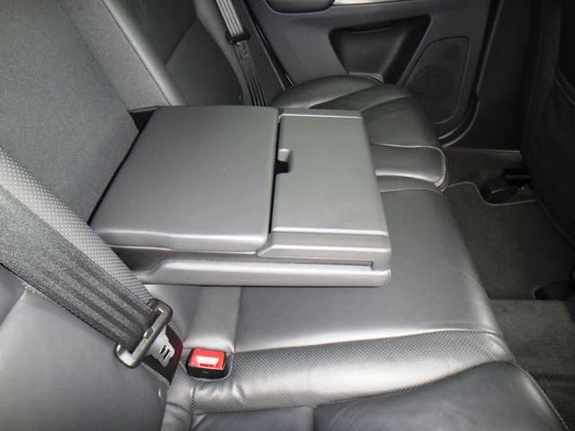 ボルボ ＸＣ６０ Ｄ４　Ｒデザイン H27年 (東北) 99