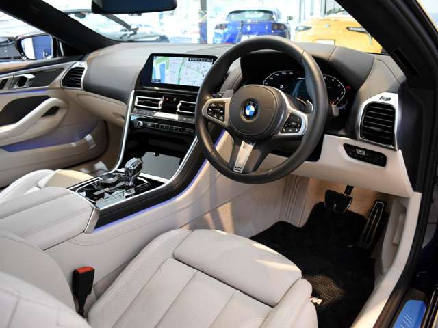 ＢＭＷ ８シリーズ Ｍ８５０Ｉ Ｘドライブ ４ＷＤ R1年 (関東) 99