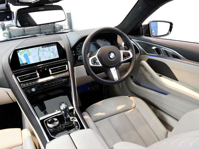 ＢＭＷ ８シリーズ Ｍ８５０Ｉ Ｘドライブ ４ＷＤ R1年 (関東) 99