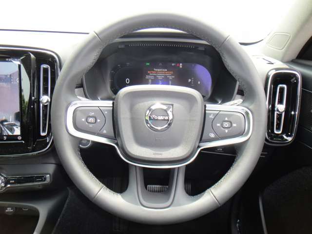 ボルボ ＸＣ４０ アルティメット Ｂ４ ＡＷＤ ４ＷＤ R6年 (東北) 99