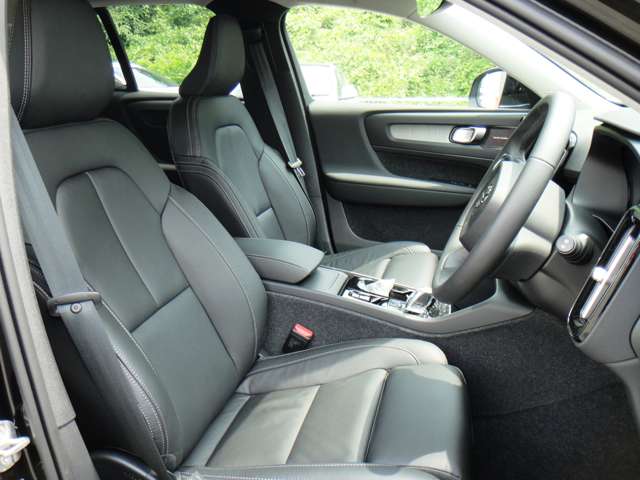 ボルボ ＸＣ４０ アルティメット Ｂ４ ＡＷＤ ４ＷＤ R6年 (東北) 99