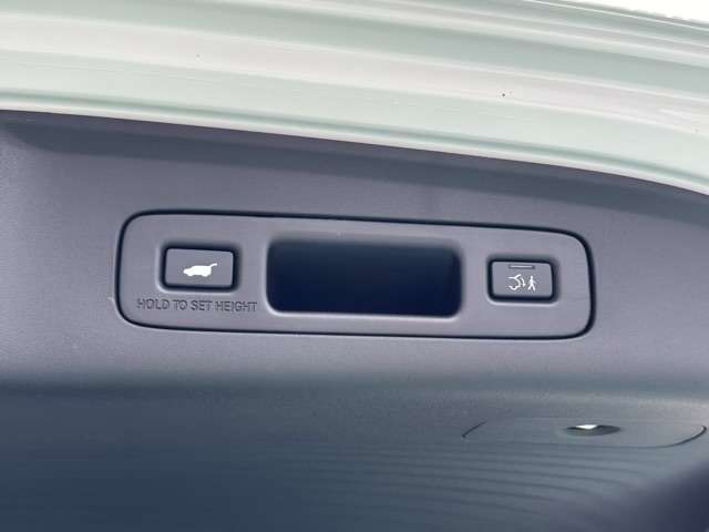 ホンダ ＺＲ－Ｖ ２．０ Ｅ：ＨＥＶ Ｚ R6年 (東海) 99