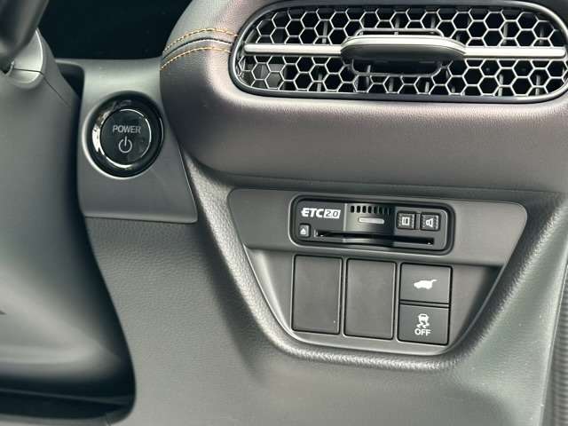 ホンダ ＺＲ－Ｖ ２．０ Ｅ：ＨＥＶ Ｚ R6年 (東海) 99