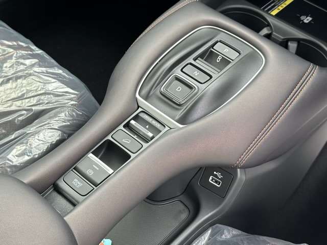 ホンダ ＺＲ－Ｖ ２．０ Ｅ：ＨＥＶ Ｚ R6年 (東海) 99