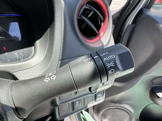 日産 ノート １．２ Ｅ－ＰＯＷＥＲ ＮＩＳＭＯ R1年 (東海) 99