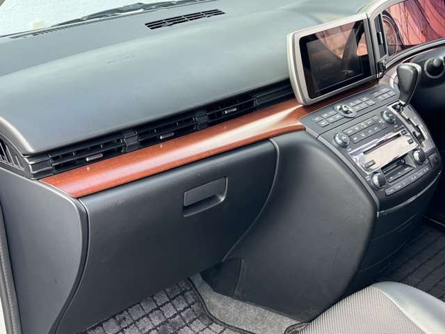 日産 エルグランド ３．５ ハイウェイスター ４ＷＤ H18年 (関東) 99