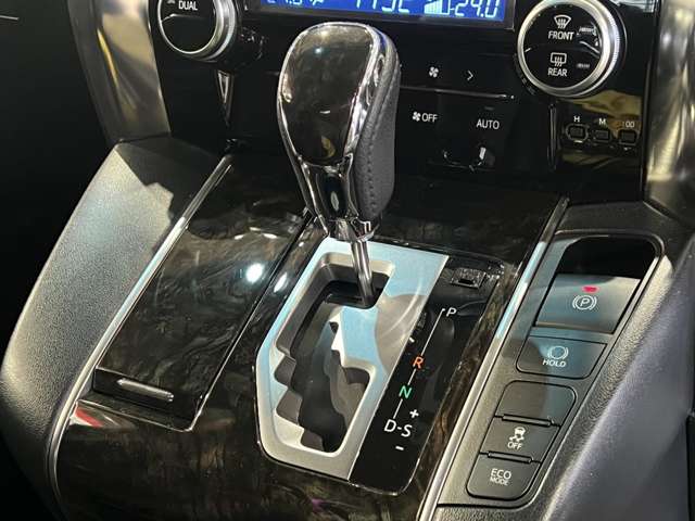 トヨタ ヴェルファイア ３．５ ＺＡ ゴールデンアイズ H28年 (関東) 99