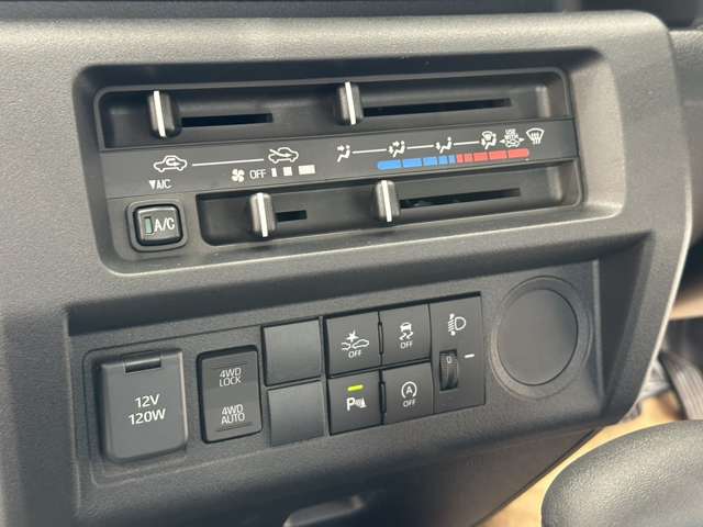 ダイハツ ハイゼットトラック ６６０ スタンダード ３方開 ４ＷＤ R5年 (中国) 99