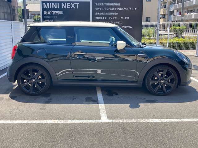 ミニ ミニ クーパー ３ドア レゾリュート エディション ＤＣＴ R5年 (近畿) 99