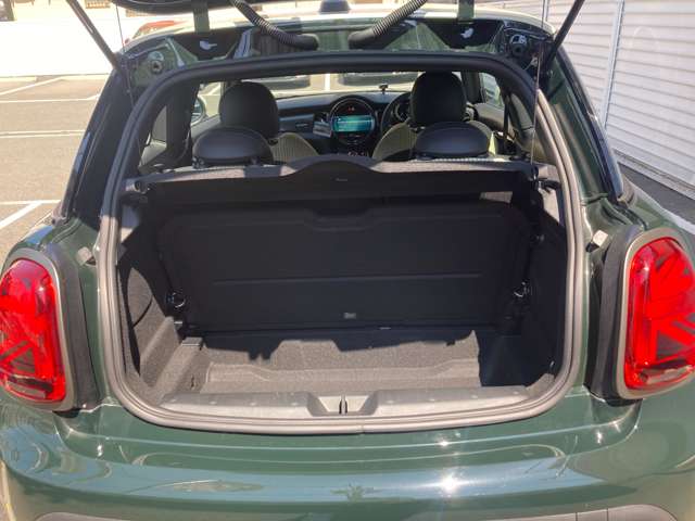 ミニ ミニ クーパー ３ドア レゾリュート エディション ＤＣＴ R5年 (近畿) 99