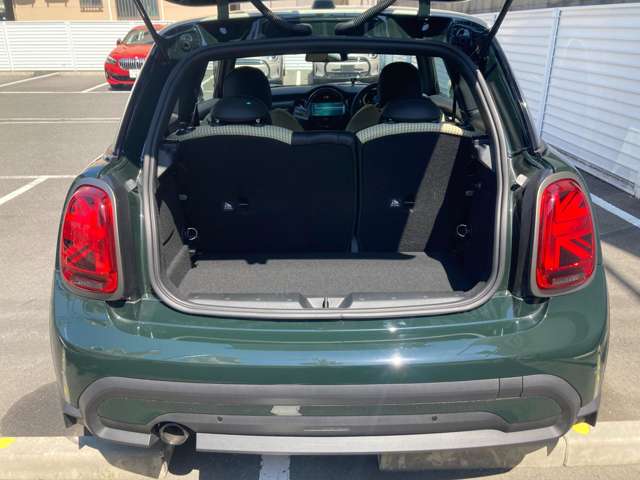 ミニ ミニ クーパー ３ドア レゾリュート エディション ＤＣＴ R5年 (近畿) 99