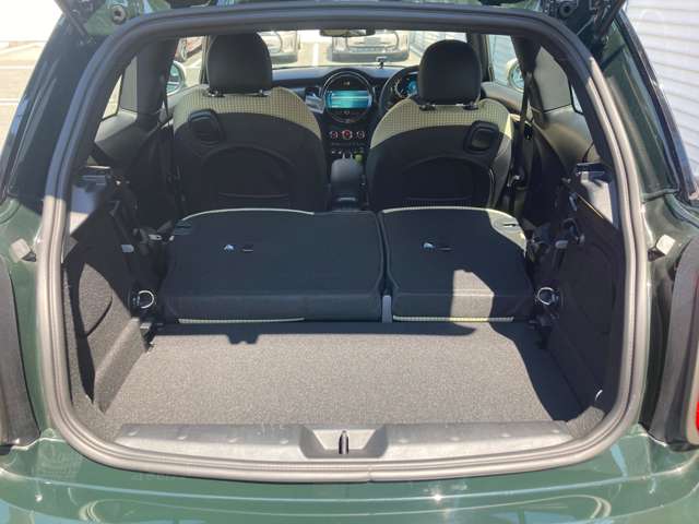 ミニ ミニ クーパー ３ドア レゾリュート エディション ＤＣＴ R5年 (近畿) 99