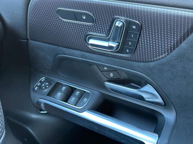 メルセデスベンツ ＥＱＢ ２５０ ＡＭＧラインパッケージ ＭＰ２０２３０１ R5年 (近畿) 99