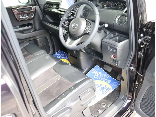 ホンダ Ｎ　ＢＯＸ カスタム ６６０ Ｇ Ｌ ターボ ホンダセンシング R2年 (関東) 99